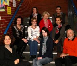 Kollegium 2014-15 Fau Roßmannek (Schulleitung) Frau Broscheit Frau Pötter Frau Thiel Herr Savun Frau Fröhlich Frau Schmidt (Von vorne nach hinten.)